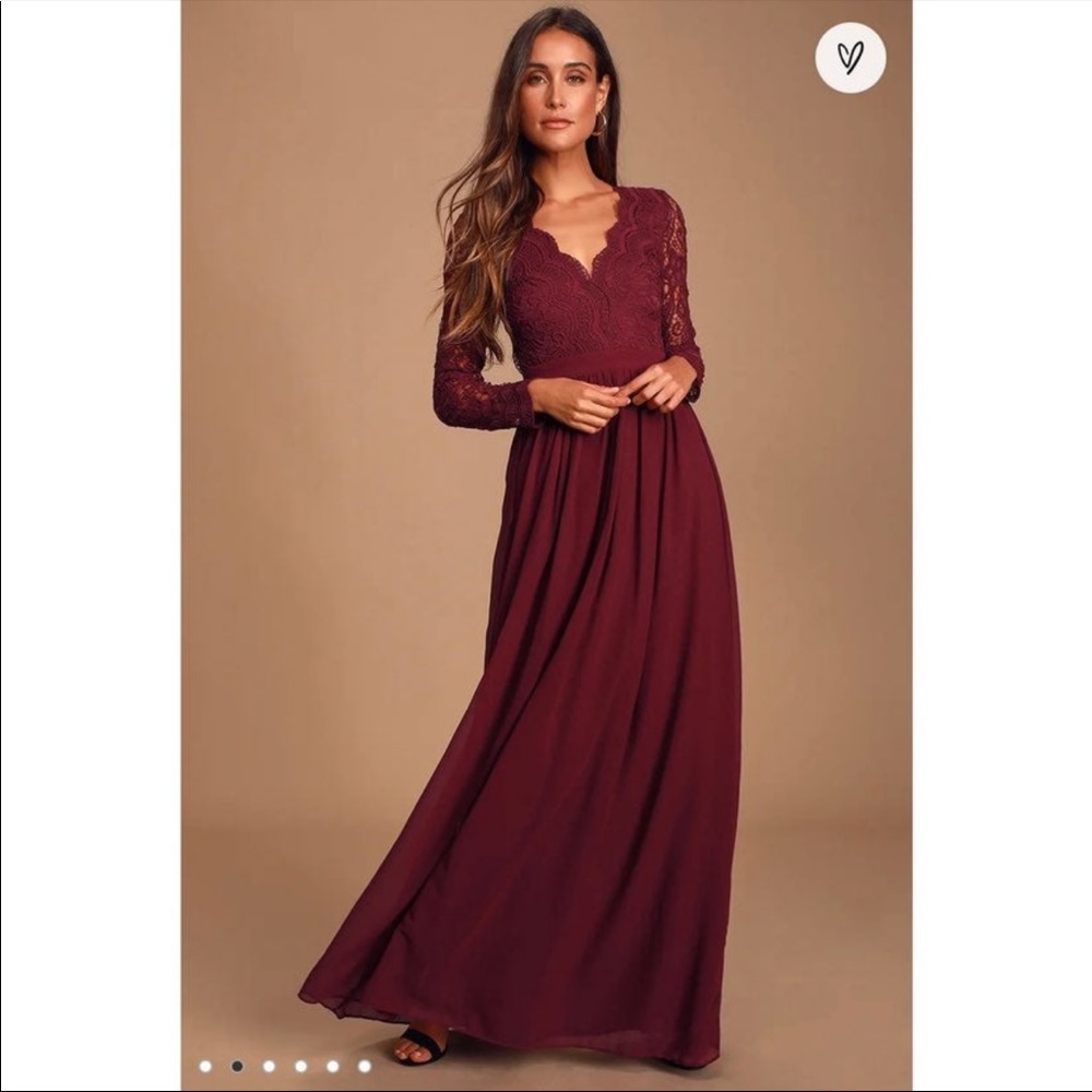 Lulu’s Maxi burgundy lace dress size M.